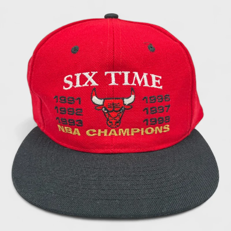 Casual Snapback Hat for Streetwear Look-Vintage 1998 Chicago Bulls Six Time NBA Champions Snapback Hat